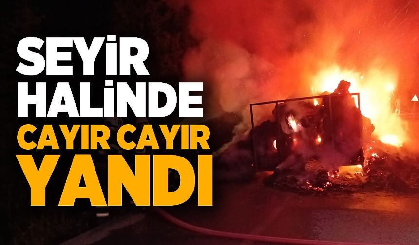 SEYİR HALİNDEKİ TRAKTÖRÜN RÖMORKUNDAKİ SAMAN BALYALARI YANDI