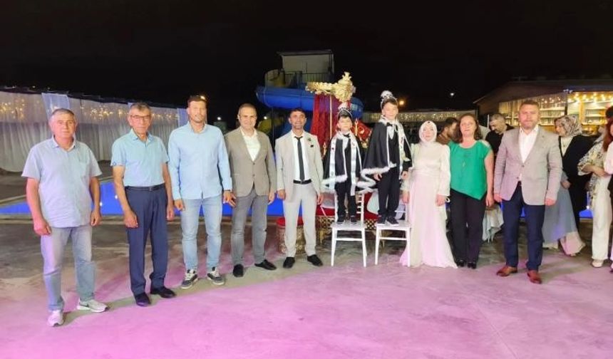 BAŞKAN DİLSİZ, DÜĞÜN VE SÜNNET CEMİYETLERİNDE VATANDAŞLARLA BULUŞTU