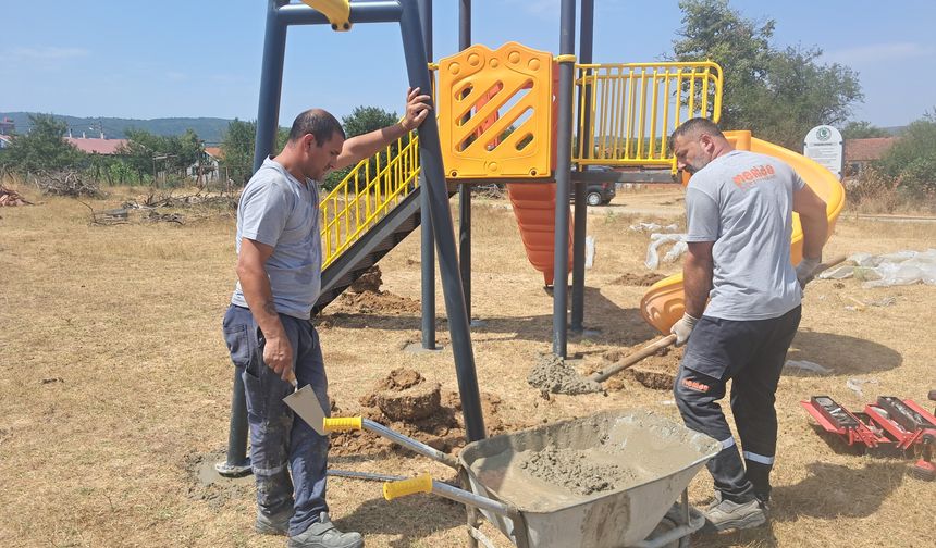 ÇOCUKLAR İÇİN 14 KÖYE YENİ OYUN PARKI