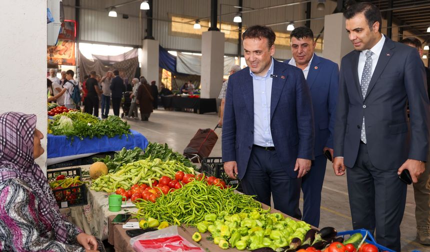 VALİ FAİK OKTAY SÖZER, SÖĞÜT PERŞEMBE PAZARI'NDA ESNAFLA BULUŞTU