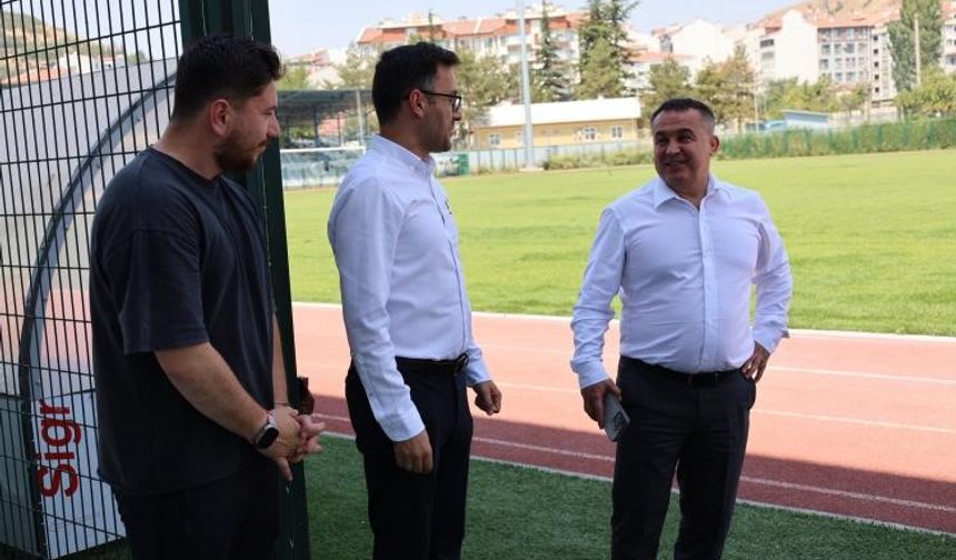 İL MÜDÜRÜ DEMİR, BOZÜYÜK'TEKİ SPOR TESİSLERİNİ GEZDİ