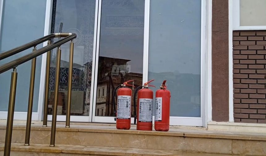 BAYIRKÖY'DE YANGIN TÜPLERİ YENİLENDİ