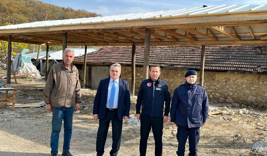 KAYMAKAM ÖZTÜRK, KÖYDEKİ SU HATTINI YERİNDE İNCELEDİ