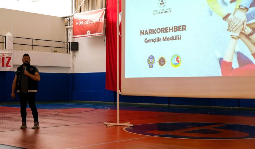 "EN İYİ NARKOTİK POLİSİ ANNE" PROJESİ EĞİTİMİ DÜZENLENDİ