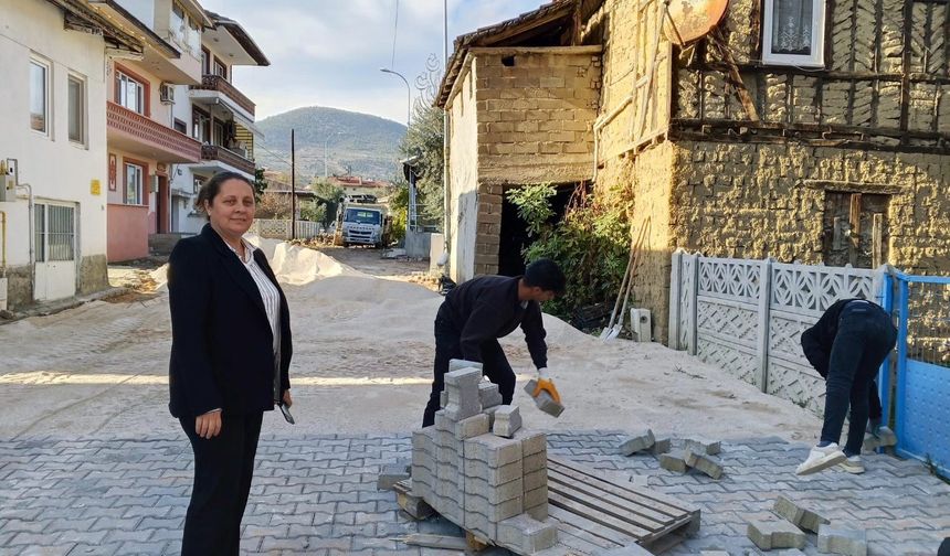 BAYIRKÖY'DE CADDELER YENİLENİYOR