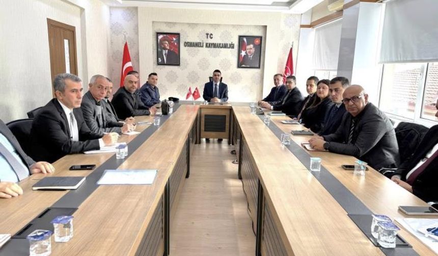 OSMANELİ'NDE İLÇE İDARE ŞUBE BAŞKANLARI TOPLANTISI YAPILDI