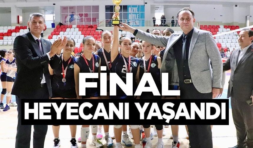 YILDIZ KIZLAR VOLEYBOL FİNALİ HEYECANI