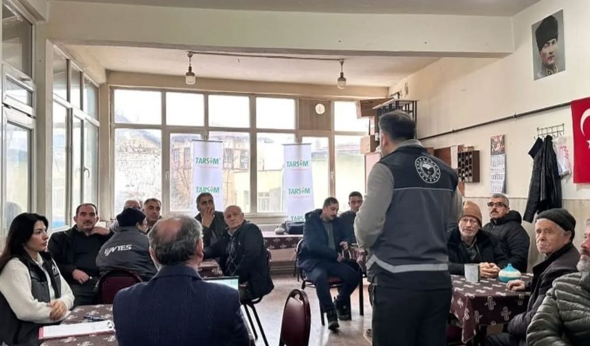 TARIM YETKİLİLERİ ÜRETİCİLERLE SAHADA BULUŞTU