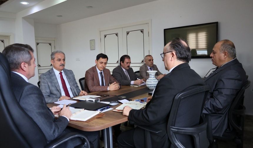 VALİ SÖZER: "VERGİ BİLİNCİNİN KÜÇÜK YAŞLARDAN İTİBAREN TOPLUMUN TÜM KESİMLERİNE KAZANDIRILMASI BÜYÜK ÖNEM TAŞIYOR"