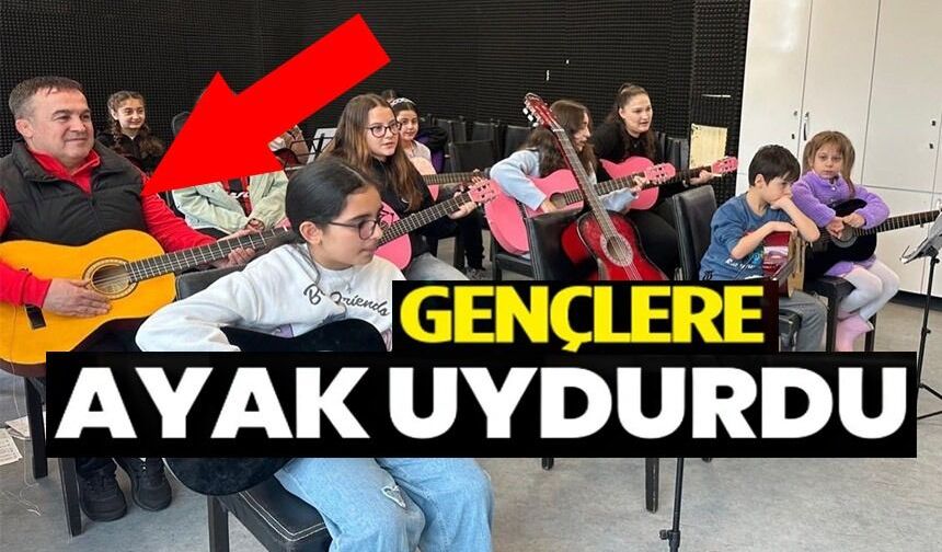 GENÇLİK MERKEZİ'NDE GİTAR KURSU SÜRÜYOR