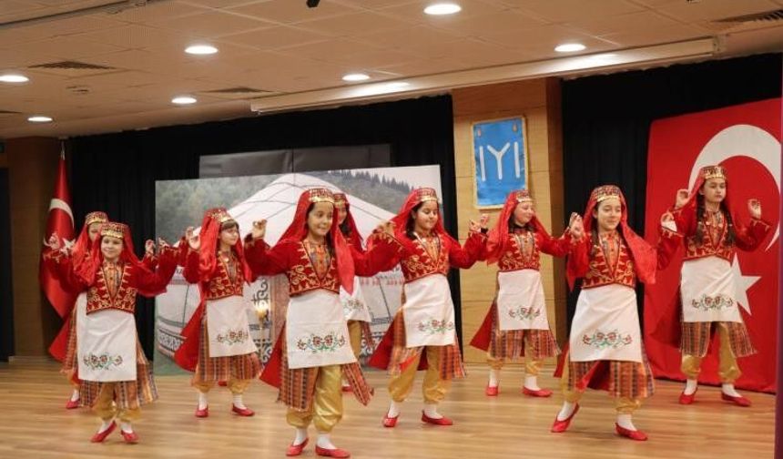 KÜLTÜR GECESİ'NE YOĞUN İLGİ