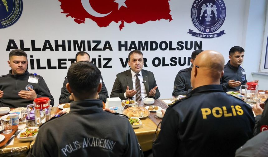 VALİ SÖZER, POLİS ADAYLARIYLA İFTARDA BULUŞTU