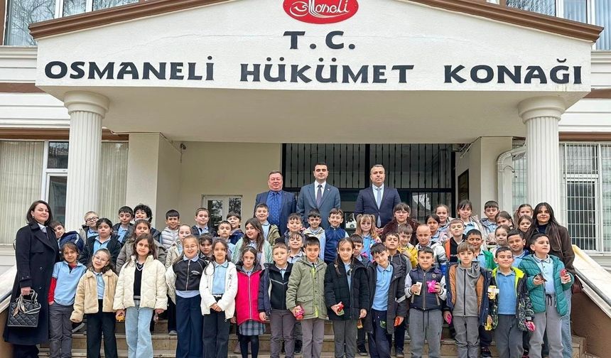 ÖĞRENCİLER ‘YEREL YÖNETİMLER' KONUSUNU MAKAMDA İNCELEDİ