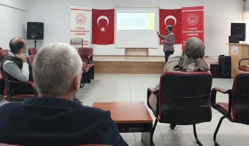 HUZUREVİNDE 'KİŞİ HAKLARI' EĞİTİMİ