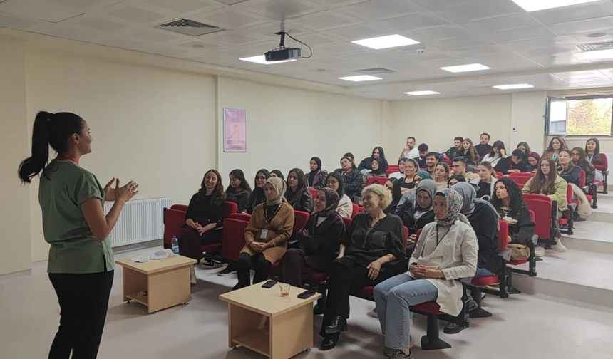ÜNİVERSİTE ÖĞRENCİLERİ AFAD VE SAĞLIKLI HAYAT MERKEZİ'NE TEKNİK GEZİ