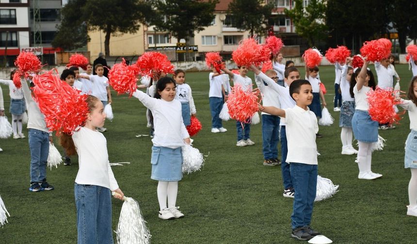 OSMANELİ’NDE 23 NİSAN KUTLANDI