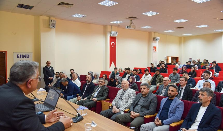 BŞEÜ'DE ‘OSMANLI'NIN SON YÜZYILI' PROGRAMI DÜZENLENDİ