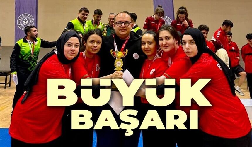 BİLECİK KIZ TAKIMI EGE BÖLGESİ ÜÇÜNCÜSÜ OLDU