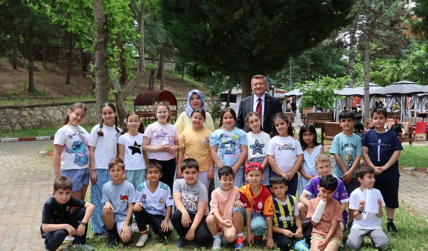 ŞEYH EDEBALİ TÜRBESİ'NDE ÖĞRENCİLERDEN TARİH YOLCULUĞU