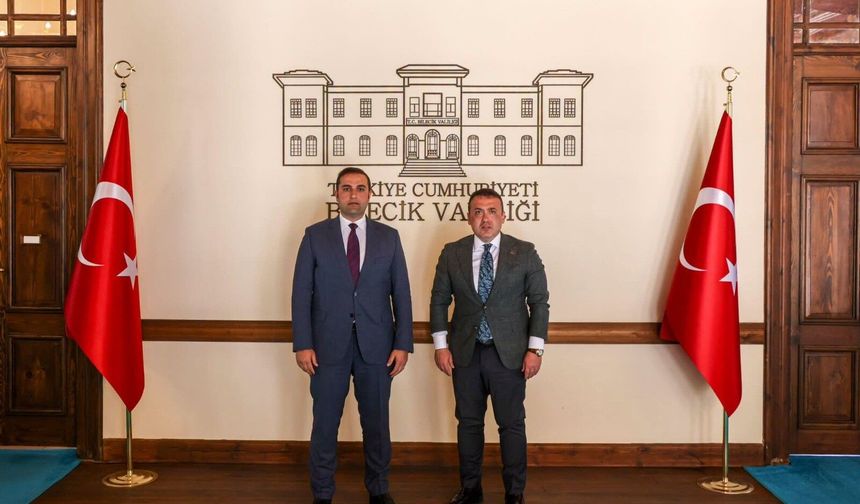 GÖREVE BAŞLAYAN KAYMAKAM YILMAZ’DAN VALİ SÖZER’E ZİYARET