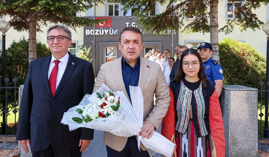 VALİ SÖZER'DEN KAYMAKAM HELVACI'YA İADE-İ ZİYARET