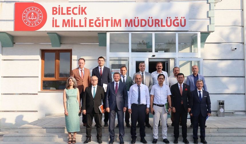YENİ EĞİTİM ÖĞRETİM YILI HAZIRLIKLARI DEĞERLENDİRİLDİ