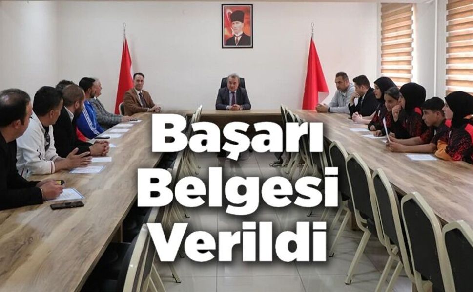 SPORCULARA BAŞARI BELGESİ VERİLDİ