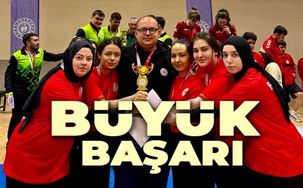 BİLECİK KIZ TAKIMI EGE BÖLGESİ ÜÇÜNCÜSÜ OLDU