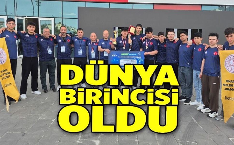 BİLECİKLİ ÖĞRENCİLERDEN ‘MEB ROBOT YARIŞMASI'NDA' DÜNYA BİRİNCİLİĞİ